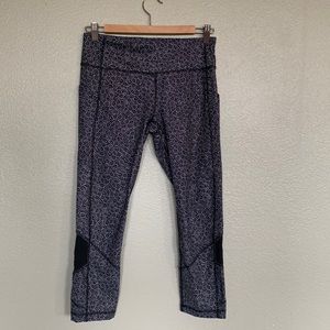 Lululemon Run Inspire Crop II size 6